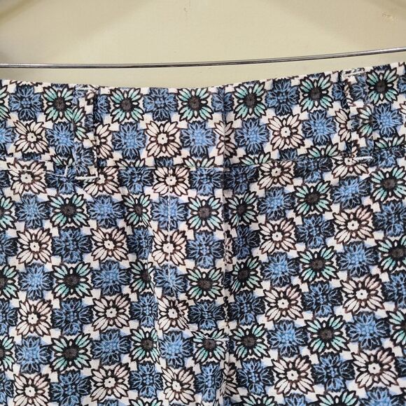 Loft Womens Floral Shorts Size 2 Blue White Summer Linen Blend Y2K Beachy - Picture 2 of 9